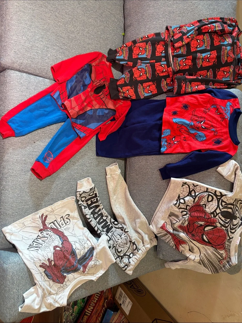 Spider man bundle x 9! 2T